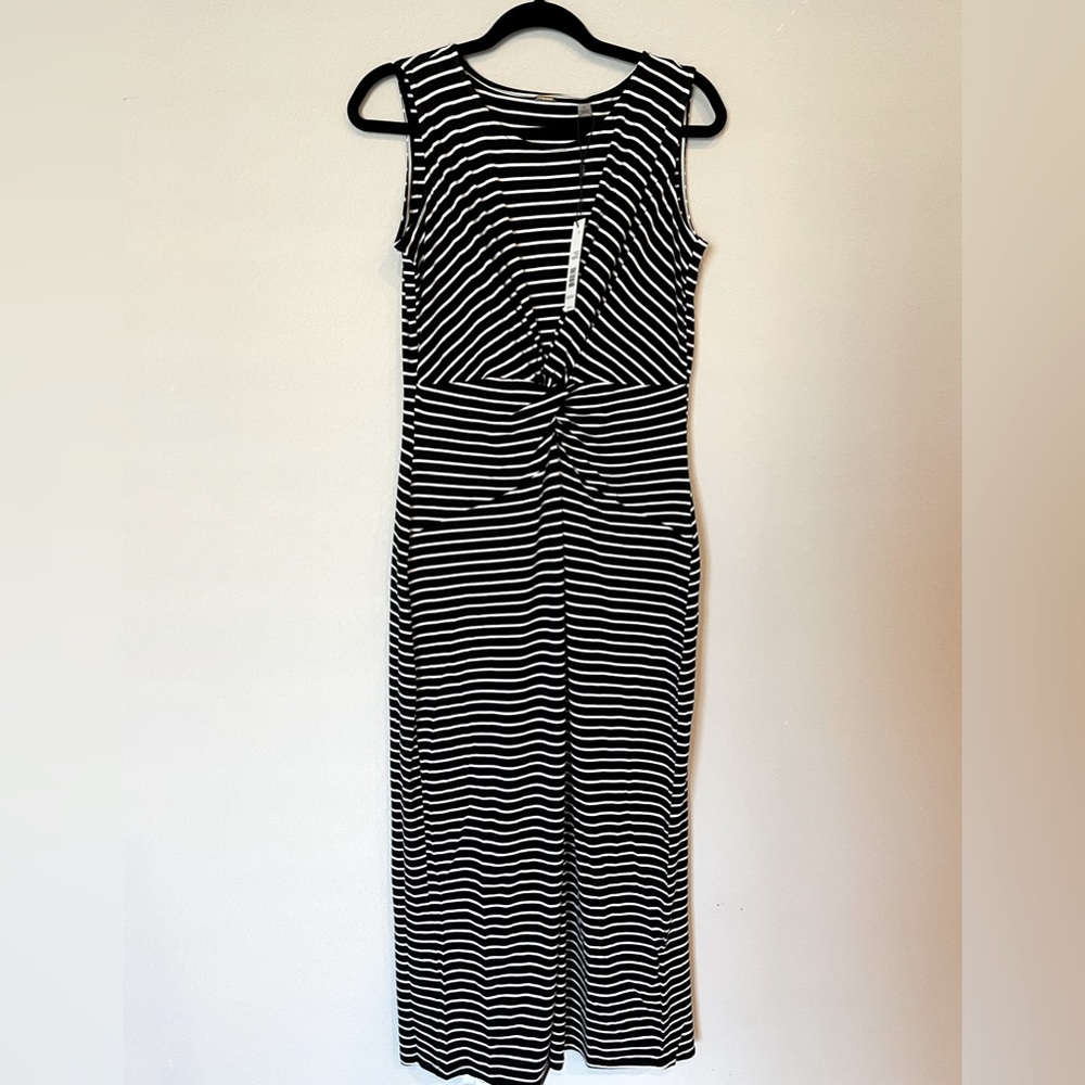 EUC T Tahari Tie-Knot Detail Maxi Dress